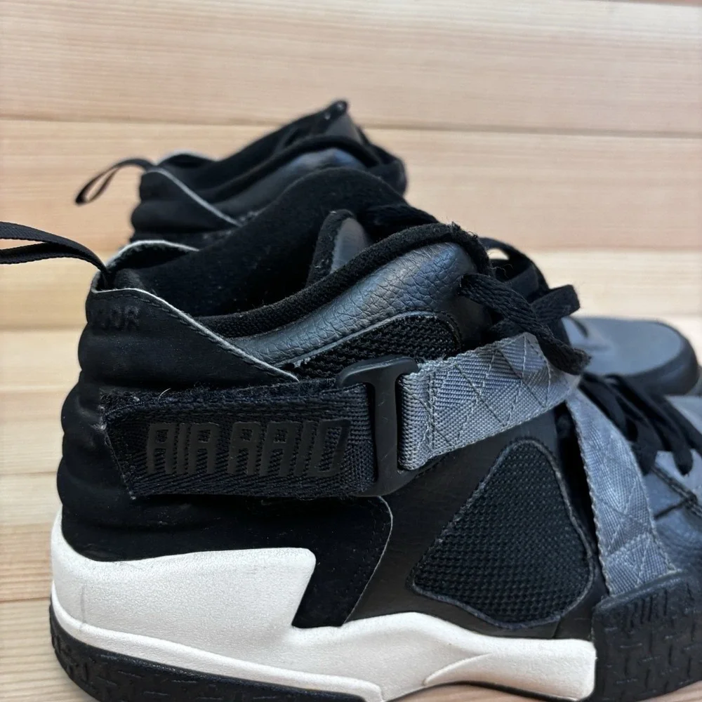Nike Air Raid Black Grey 2013 Men's Sz 9.5 642330-002